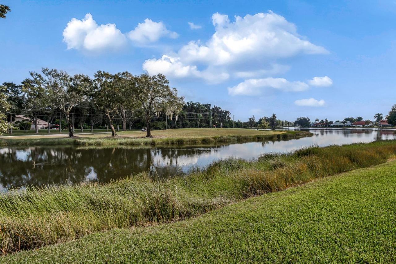 Cross Creek Lakeside Hotel Fort Myers Exterior foto